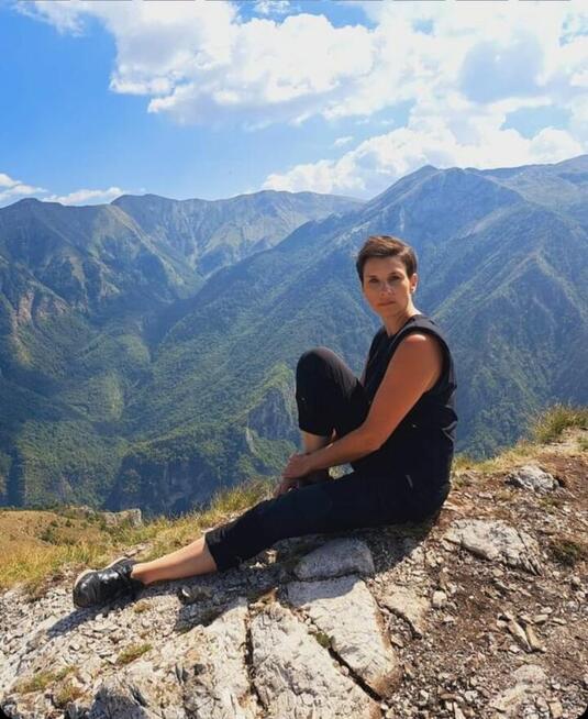 Dojrzałego, inteligentnego z poczuciem humoru