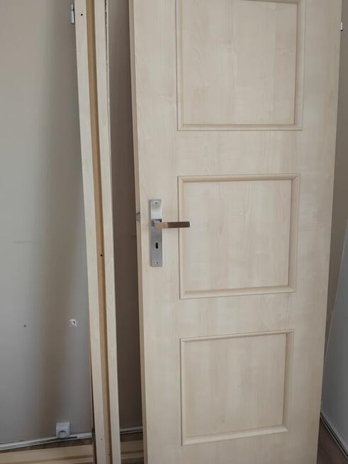 Zestaw mebli do pokoju.Jasny klon.Stan bardzo dobry.