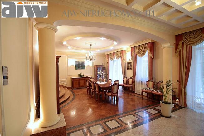 Dom Izabelin C gm. Izabelin, Izabelin