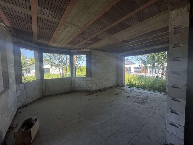 Dom do wykończenia/Zalew Zegrzyński