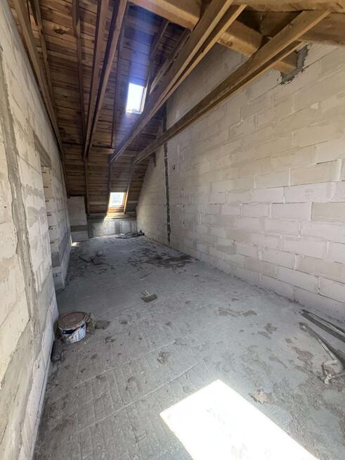 Dom do wykończenia/Zalew Zegrzyński