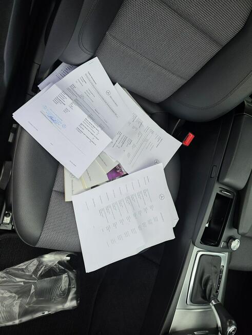 Mercedes C 250 AVANTGARDE /bardzo niski przebieg 88195KM/ z prywatnych rąk