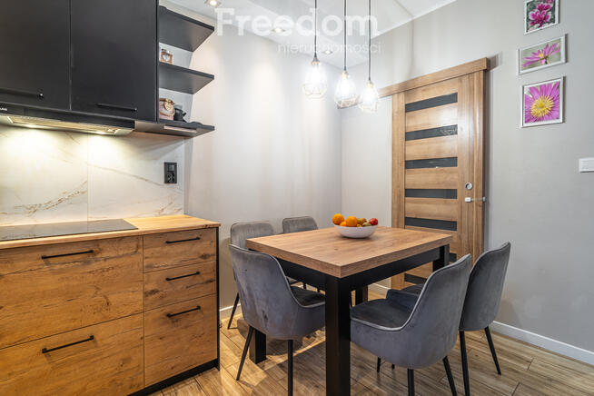 Skrajny bliźniak z ogrodem Siekierki