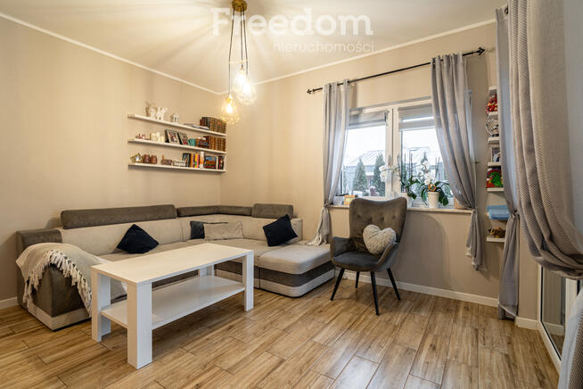 Skrajny bliźniak z ogrodem Siekierki