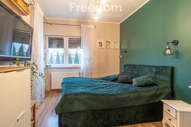 Skrajny bliźniak z ogrodem Siekierki