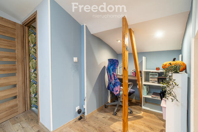 Skrajny bliźniak z ogrodem Siekierki