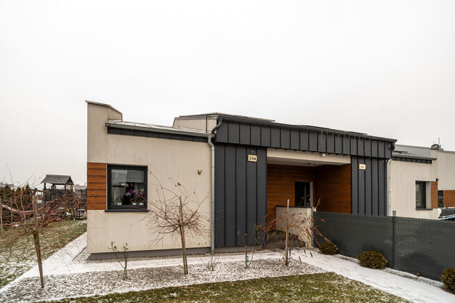 Skrajny bliźniak z ogrodem Siekierki