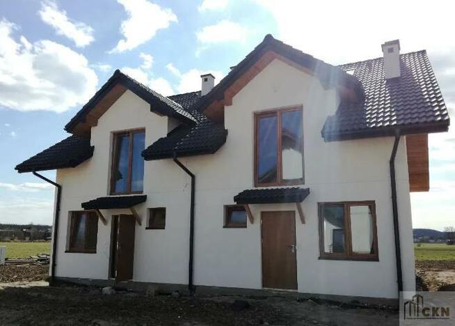 Dom Modlniczka gm. Wielka Wieś, Leśna