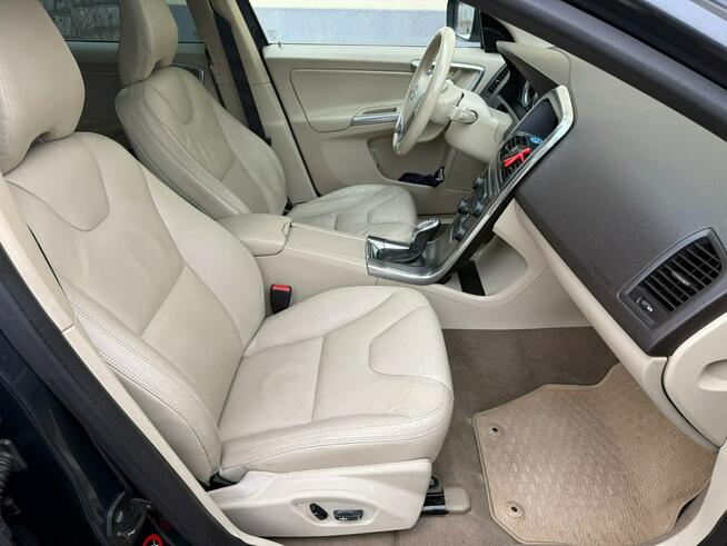 Volvo XC 60 Bardzo dobry stan, Automat, Klimatronik, Alufelgi, Skóry.