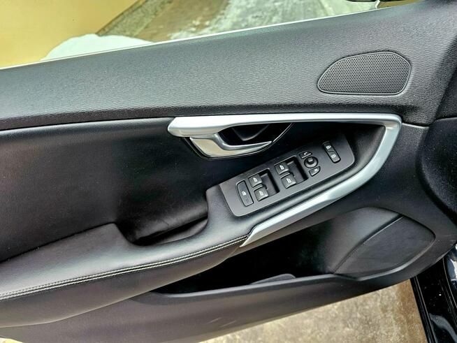 Volvo V40 R-Design Wirtual Piękny