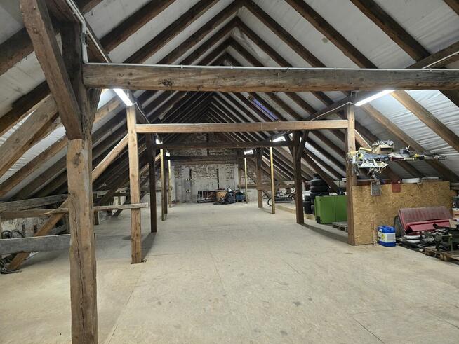 Sprzedam dom z halą produkcyjną ,pomieszczenia gospodarcze i