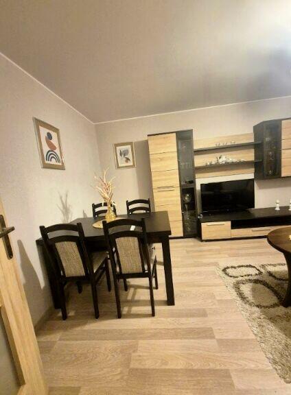 Dwupokojowe z Balkonem i Wyposażeniem