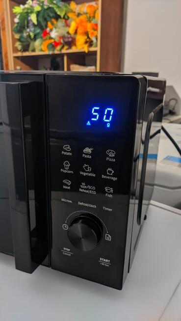 Kuchenka mikrofalowa Hisenese - 20 litrów | 700 W