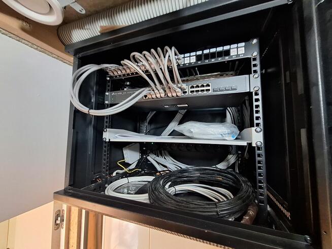 ELEKTRYK, POMIARY, PRZEGLĄDY