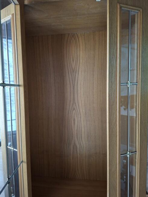 Witryna z przeszklonymi drzwiami DARMO