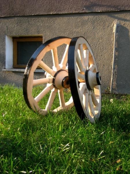 kolo drewniane do wozu drabiniastego