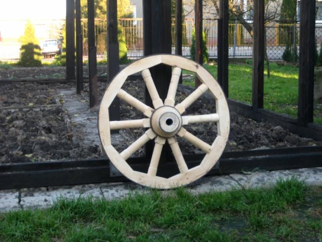 kolo drewniane do wozu drabiniastego