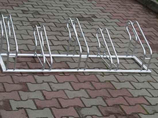 Blokady parkingowe, stojaki rowerowe producent