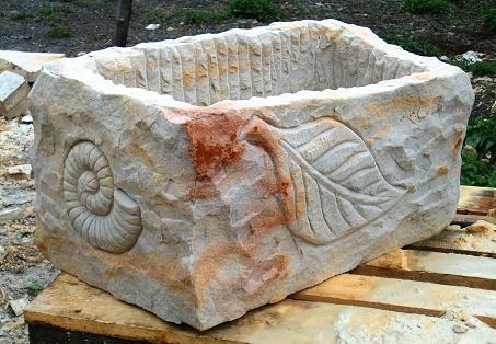 Piaskowiec, kamień naturalny, rzeźba, fontanna, donica