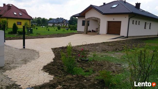 UKŁADANIE KOSTKI BRUKOWEJ SANOK, LESKO I OKOLICE - NOWBRUK