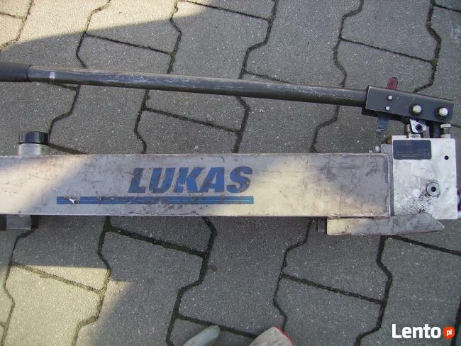 Regeneracja naprawa podnośników, pomp hydraulicznych