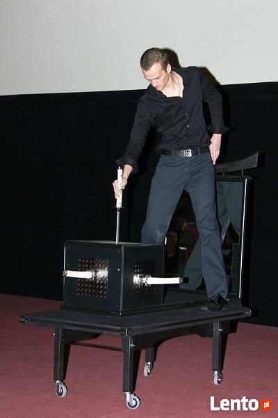 Iluzjonista Tomasz Sadowski - Pokaz Iluzji - imprezy firmowe