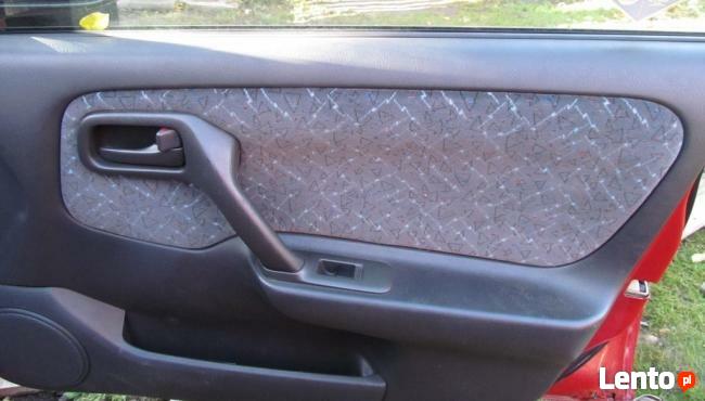 fotele sofy siedzenia tył Nissan Primera p11 1996-99r 2l B