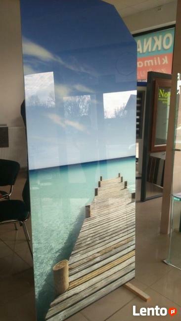 Szklana fototapeta do łazienki