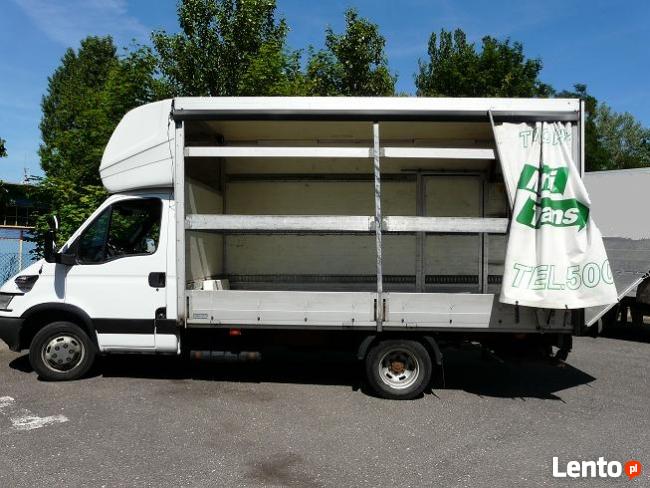 transport / przeprowadzki / samochód z windą