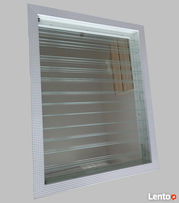 Gablota drewniana kolekcjonerska / półka na modele