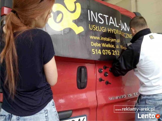 Reklama świetlna Projektowanie reklam banery litery Mińsk