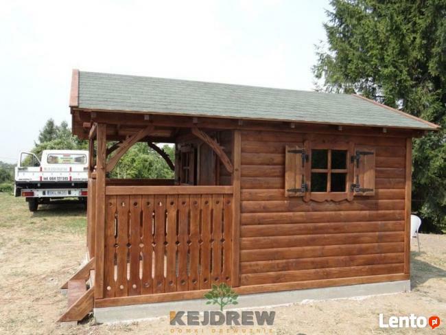 Domek + drewutnia kryta dachówką
