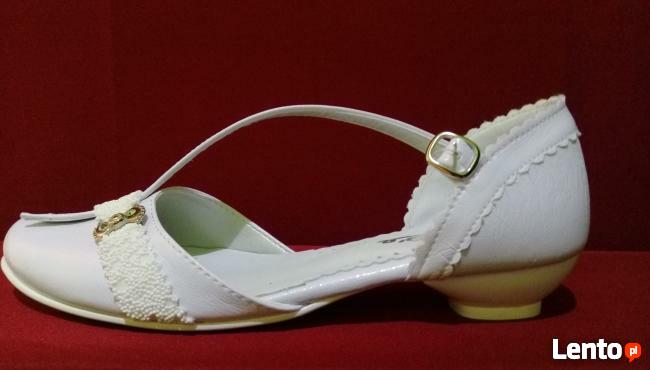 Buty do komunii, wianki, opaski, dewocjonalia, artykuły reli