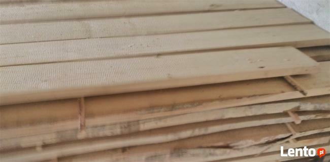 Tarcica: jesion, dąb.