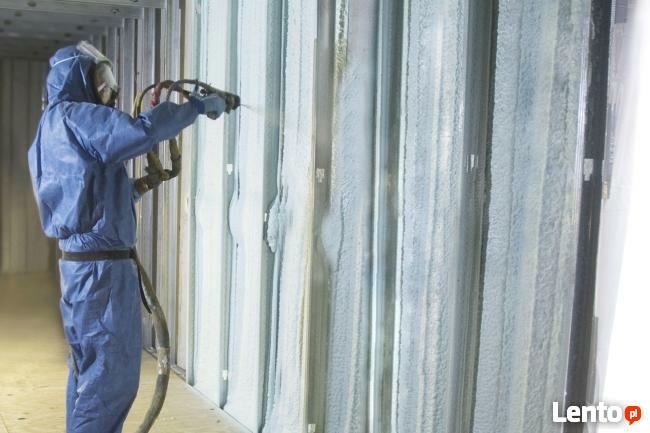 Ocieplanie Piana PUR poddasza fundamenty prace wykończeniowe