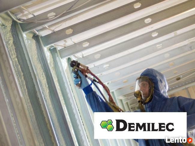 Ocieplanie Piana PUR poddasza fundamenty prace wykończeniowe