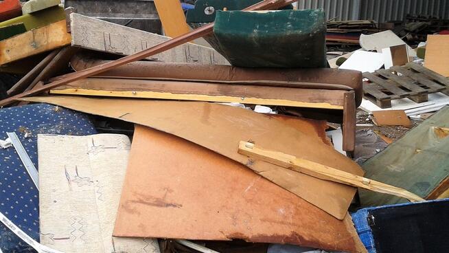 WYWÓZ MEBLI, utylizacja mebli gruzu Rzeszów tel. 660-880-330