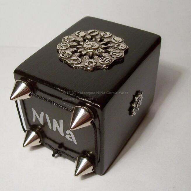 Oryginalny świecznik na tealight zodiak gwiazdki nóżki