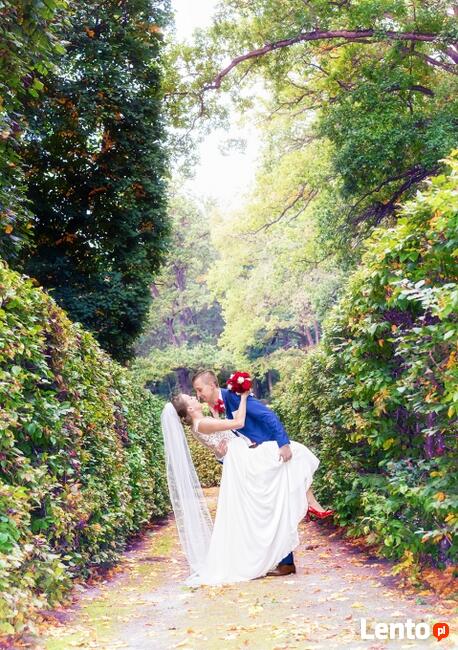 FOTOGRAFIA ŚLUBNA I WIDEOFILMOWANIE