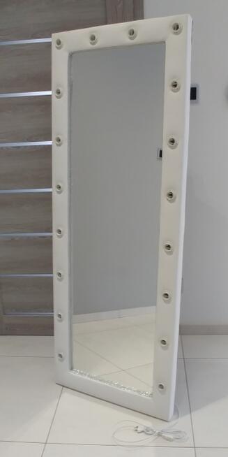 Lustro stojące do salonu fryzjerskiego, do wizażu, makijażu