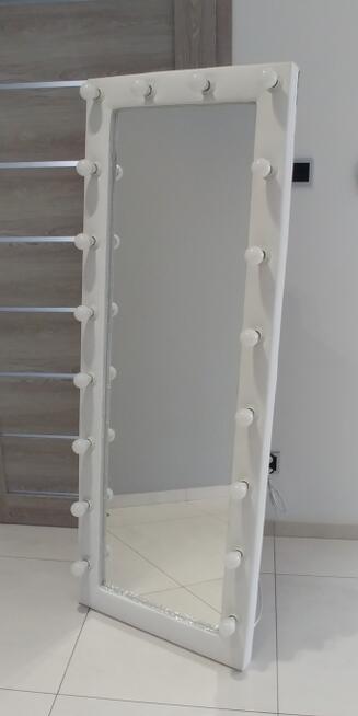 Lustro stojące do salonu fryzjerskiego, do wizażu, makijażu