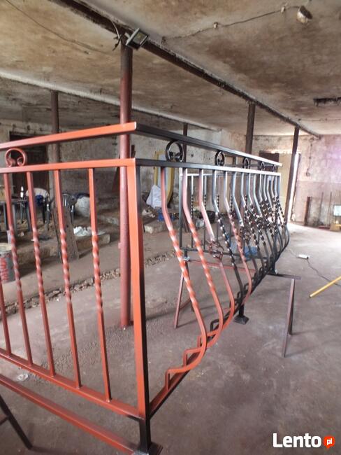 konstrukcje pod zbiornik wody baniaki 1000 l balustrady