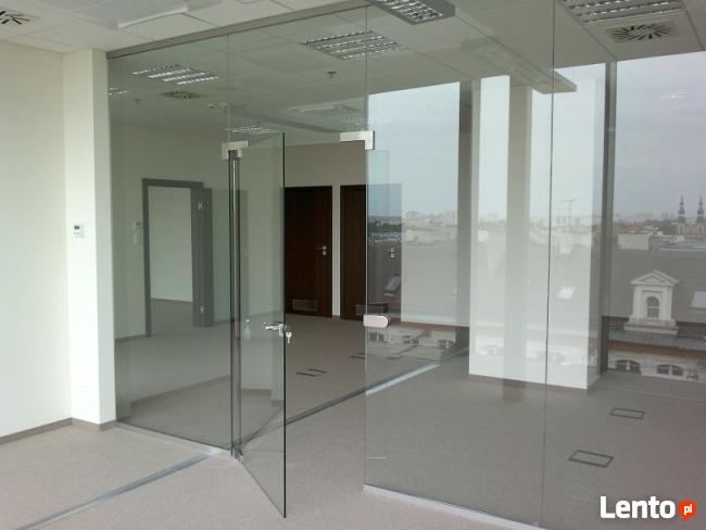 Inteligentne ścianki szklane z folią Aktywną !