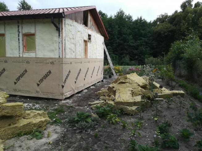 DOCIEPLANIE PODDASZY PIANKA PUR CELULOZA NAPRAWA IZOLACJI