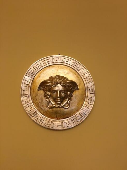 Pozłocony Szlagmetalem znak Versace 38 cm Zobacz