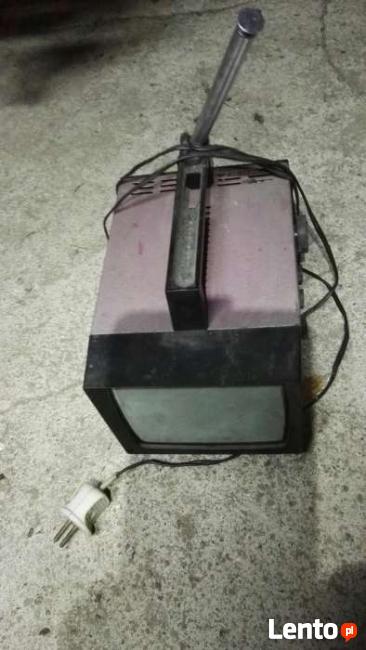 Telewizor micro ryski PRL głębokość 30cm, 15x12cm