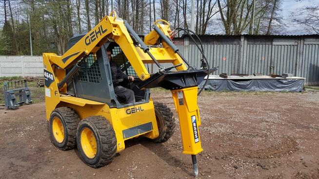 Młot hydrauliczny Arrowhead do miniładowarek