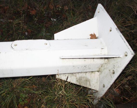 Słup stalowy, maszt pod turbinę wiatrową H 10 m, słupy