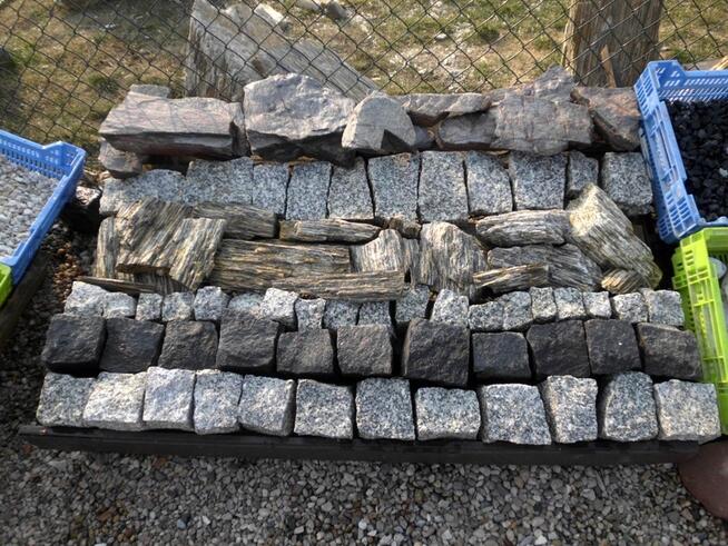 Kamienie ozdobne kora sosnowa kostka