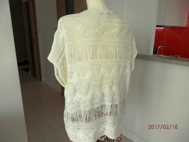 Blezer Kremowy Narzutka Kimono by UK 36